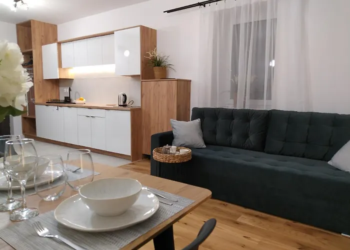 Nowy Plomykowka W Willi Sowiej * Stronie Śląskie